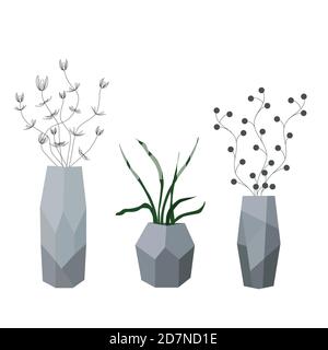 Set aus facettierten Vasen mit blühenden Blumen für die Inneneinrichtung. Abstrakte und lebendige Blumen in Vasen. Flache Vektor-Illustration isoliert auf einem weißen Stock Vektor