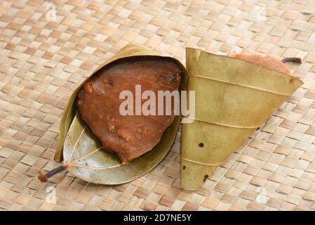 Kerala Tee Zeit Snacks, gebrannte Snacks für Onam Festival. Hausgemachte traditionelle Kerala Snacks. Stockfoto