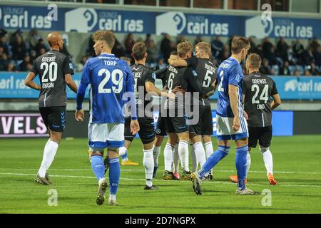 Kongens Lyngby, Dänemark. Oktober 2020. Jeppe Tverskov (6) von Odense Boldklub punktet im 3F Superliga-Match zwischen Lyngby Boldklub und Odense Boldklub auf dem Lyngby Stadion in Kongens Lyngby. (Bildnachweis: Gonzales Photo - Rune Mathiesen). Stockfoto