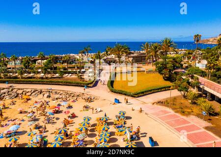 Luftaufnahme des Strandes von Amadores auf der Insel Gran Canaria In Spanien Stockfoto