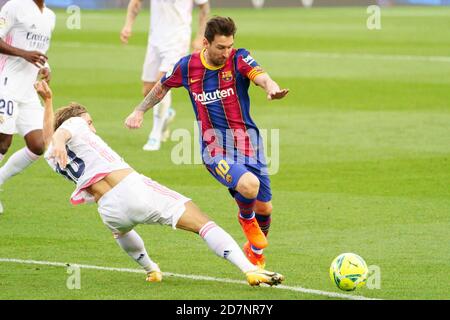 Barcelona, Spanien. Okt. 2020. Spanisches Fußballspiel La Liga Barcelona gegen Real Madrid im Camp Nou Stadion, Barcelona, 24. Oktober 2020 Messi La Liga/Cordon Press Credit: CORDON PRESS/Alamy Live News Stockfoto