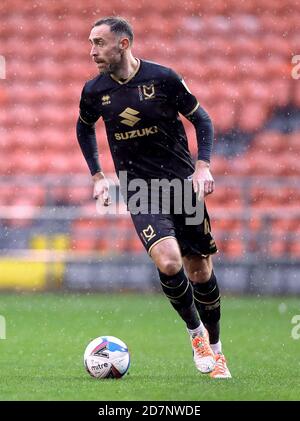 BLACKPOOL, ENGLAND. 24. OKTOBER Milton Keynes Dons' Richard Keogh in Aktion während des Sky Bet League 1 Spiels zwischen Blackpool und MK Dons in der Bloomfield Road, Blackpool am Samstag 24. Oktober 2020. (Kredit: Tim Markland, MI News) Kredit: MI Nachrichten & Sport /Alamy Live Nachrichten Stockfoto