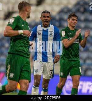 Huddersfield, Großbritannien. Okt. 2020. 24. Oktober 2020 The John Smiths Stadium, Huddersfield, Yorkshire, England; English Football League Championship Football, Huddersfield Town versus Preston North End; Juninho Bacuna (7) of Huddersfield Town wütend nach einem Angriff Kredit: Action Plus Sports Images/Alamy Live News Stockfoto