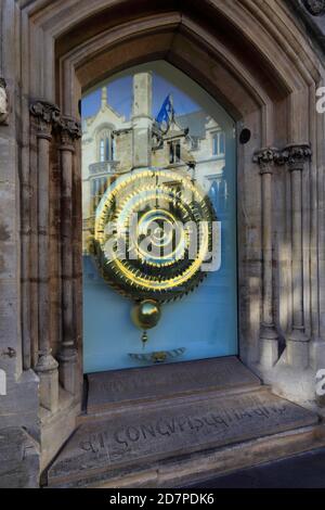 The Corpus Clock, Taylor Library, Corpus Christi College, University of Cambridge, Cambridgeshire, England Stockfoto