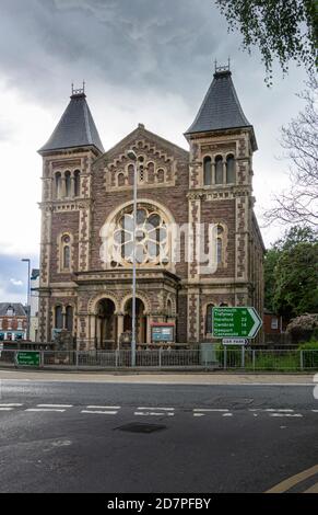 Blick auf die Baptist Church in der Stadt Abergavenny, Wales, Großbritannien Stockfoto