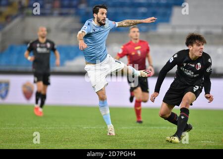 Rom, Italien. Okt. 2020. ROM, ITALIEN - Oktober 24 : Luis Albertoof SS Lazio erzielt ein Tor während der italienischen Serie EIN Fußballspiel zwischen SS Lazio und Bologna FC im Stadio Olimpico am 24. Oktober 2020 in Rom Italien /LM Credit: Independent Photo Agency/Alamy Live News Stockfoto