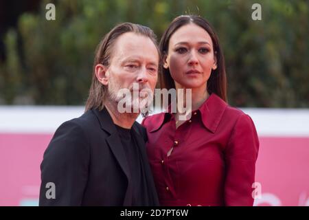 Rom, Italien. Okt. 2020. Thom Yorke und Dajana Roncione während des zehnten Tages des Rom Filmfestivals am 24. Oktober 2020 in Rom, Italien. (Foto: Matteo Nardone/Pacific Press/Sipa USA) Quelle: SIPA USA/Alamy Live News Stockfoto