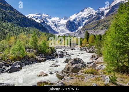 Gletscherbach im Morteratschtal mit Bellavista, Piz Bernina und Morteratschgletscher, Pontresina, Berninaalpen, Oberengadin, Engadin Stockfoto