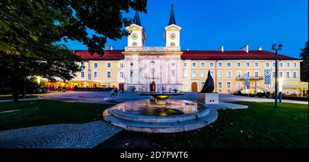 Braueustueberl und Schloss, ehemalige Benediktinerabtei, Tegernsee, Oberbayern, Bayern, Deutschland Stockfoto