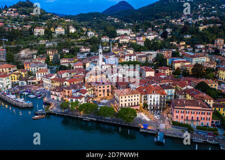 Luftaufnahme, Menaggio am Morgen, Comer See, Lago di Como, Provinz Como, Lombardei, Italien Stockfoto