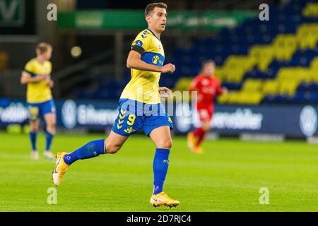 Broendby, Dänemark. Okt. 2020. Andrija Pavlovic (9) von Broendby, WENN er während des 3F Superliga-Spiels zwischen Broendby IF und FC Midtjylland im Broendby Stadion in Broendby gesehen wird. (Foto Kredit: Gonzales Foto/Alamy Live News Stockfoto