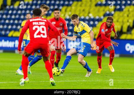 Broendby, Dänemark. Okt. 2020. Morten Frendrup (19) von Broendby, WENN er während des 3F Superliga-Spiels zwischen Broendby IF und FC Midtjylland im Broendby Stadion in Broendby gesehen wurde. (Foto Kredit: Gonzales Foto/Alamy Live News Stockfoto