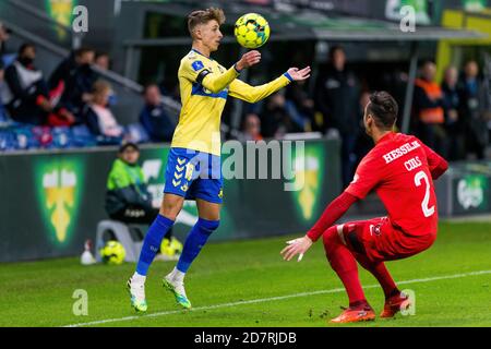 Broendby, Dänemark. Okt. 2020. Jesper Lindstroem (18) von Broendby, WENN er während des 3F Superliga-Spiels zwischen Broendby IF und FC Midtjylland im Broendby Stadion in Broendby gesehen wurde. (Foto Kredit: Gonzales Foto/Alamy Live News Stockfoto