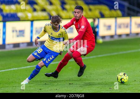 Broendby, Dänemark. Okt. 2020. Jesper Lindstroem (18) von Broendby, WENN er während des 3F Superliga-Spiels zwischen Broendby IF und FC Midtjylland im Broendby Stadion in Broendby gesehen wurde. (Foto Kredit: Gonzales Foto/Alamy Live News Stockfoto