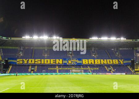 Broendby, Dänemark. Okt. 2020. Broendby Stadion gesehen beim 3F Superliga Spiel zwischen Broendby IF und FC Midtjylland in Broendby. (Foto Kredit: Gonzales Foto/Alamy Live News Stockfoto