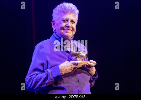 Pilar Bardem erhält ihren Preis vom 'Union de Actores' Award 2020 beim Teatro Circo Price in Madrid, Spanien.09. März 2020. (Oscar Gil/Alfa Images) Stockfoto