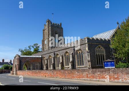 Die Pfarrkirche St. Peter & St. Paul Aldeburgh, ein denkmalgeschütztes Gebäude in Aldeburgh, Woodbridge, Suffolk, Großbritannien. Stockfoto