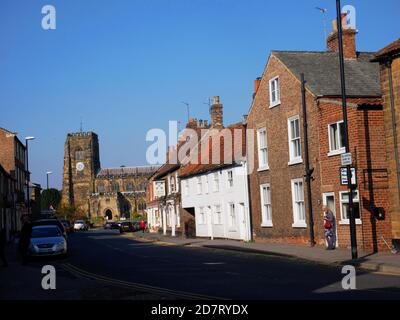 Kirkgate, Thirsk, North Yorkshire. Blick aus dem World of James Herriot Museum. Stockfoto