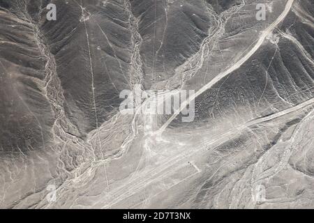 Luftaufnahme der Geoglyphen von Palpa, der Familie Paracas. Nazca, Peru. Stockfoto