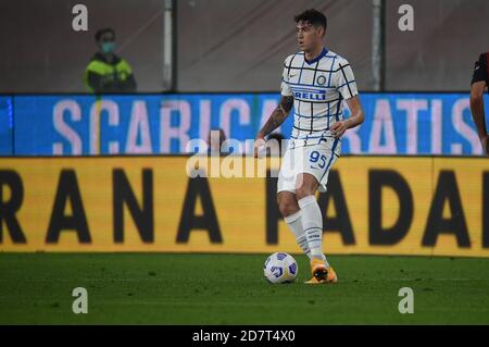 Genua, Italien. Okt. 2020. ALESSANDRO BASTONI (Inter) während Genua CFC vs FC Internazionale, italienische Fußballserie EIN Spiel in Genua, Italien, Oktober 24 2020 Kredit: Unabhängige Fotoagentur/Alamy Live News Stockfoto