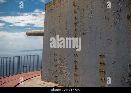 Gibraltar, Großbritannien, 1. Oktober 2018:- O’Hara Battery auf dem Gipfel des Felsens von Gibraltar. Gibraltar ist ein britisches Überseegebiet Stockfoto