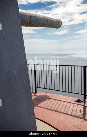 Gibraltar, Großbritannien, 1. Oktober 2018:- O’Hara Battery auf dem Gipfel des Felsens von Gibraltar. Gibraltar ist ein britisches Überseegebiet Stockfoto