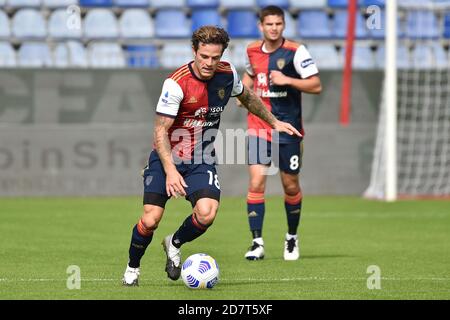 Sardegna Arena, cagliari, Italien, 25 Oct 2020, Nahitan Nandez von Cagliari Calcio während Cagliari Calcio gegen FC Crotone, italienische Fußballserie A Spiel - Credit: LM/Luigi Canu/Alamy Live News Stockfoto