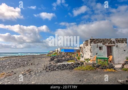 El Golfo und Lago Verde, Lanzarote, HDR Bild Stockfoto