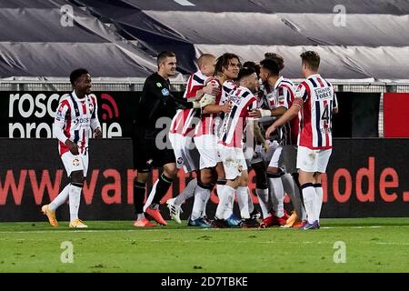 ZWOLLE, NIEDERLANDE - 24. OKTOBER: Das Tor von Jan Arie van der Heijden von Willem II. Nach dem VAR kein Tor im Offside während des niederländischen Eredivisie-Spiels zwischen PEC Zwolle und Willem II im MAC3PARK-Stadion am 24. Oktober 2020 in Zwolle, Niederlande (Foto von Raymond Smit/Orange Pictures) Stockfoto