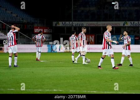 ZWOLLE, NIEDERLANDE - 24. OKTOBER: Das Tor von Jan Arie van der Heijden von Willem II. Nach dem VAR kein Tor im Offside während des niederländischen Eredivisie-Spiels zwischen PEC Zwolle und Willem II im MAC3PARK-Stadion am 24. Oktober 2020 in Zwolle, Niederlande (Foto von Raymond Smit/Orange Pictures) Stockfoto