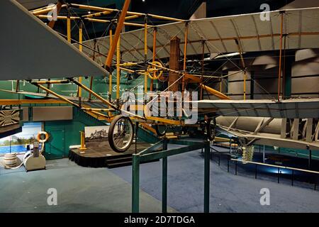Die AEA Silver Dart, die 1909 J.A.D. MacCurdy pilotierte in die Luft über das Eis der Baddeck Bay, um die erste kontrollierte schwerer als Luft zu werden Stockfoto