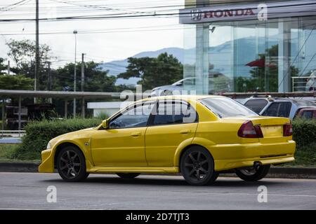 Chiangmai, Thailand - Oktober 16 2020: Privatauto, Mitsubishi Lancer. Foto an der Straße Nr. 121 ca. 8 km von der Innenstadt von Chiangmai, thailand. Stockfoto