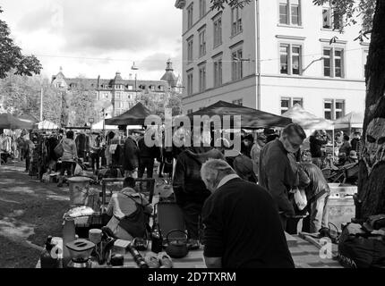 Zürich: Corona Virus Shopping auf dem Second Hand Markt im Kanzlei zentrum Stockfoto