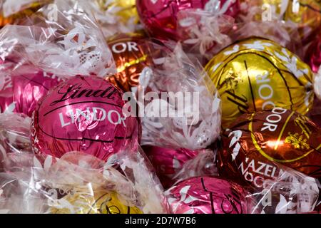 Auswahl an Lindt Lindor Trüffeln Stockfoto