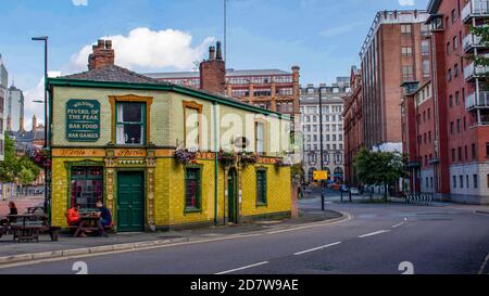 Peveril Of The Peak Pub, 127 Great Bridgewater St, Manchester Stockfoto