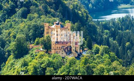 Schloss Hohenschwangau in Deutschland von oben Stockfoto