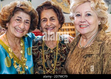 Miami Florida, Coral Gables Coral Way Miracle Mile, Our Lady of Lebanon Catholic Church, libanesisches Festival jährliche Feier fair, Frauen Mitglieder, Stockfoto