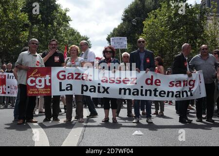 Pro-palästinensische Demonstration in Paris zur Unterstützung der Bevölkerung von Gaza nach der israelischen Offensive, bei der 1.600 Palästinenser ums Leben kamen. CGT Stockfoto