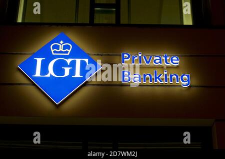 Lugano, Tessin, Schweiz - 14. Oktober 2020 : LGT Private Bank Logo in Lugano. Die LGT Gruppe ist die größte private Privatwirtschaft in Familienbesitz Stockfoto