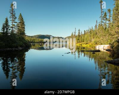 Seenlandschaft im Norden Quebecs Stockfoto