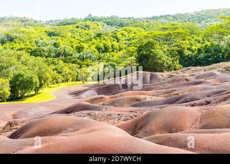 Die wunderschöne siebenfarbige Erde (Terres des Sept Couleurs). Chamarel, Insel Mauritius, Indischer Ozean, Afrika Stockfoto