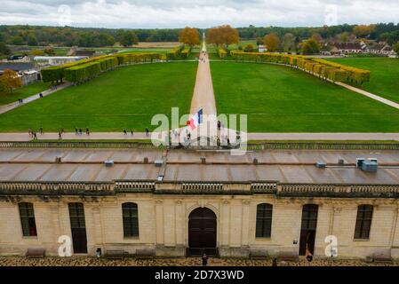 Frankreich, Loir-et-Cher (41), Chambord (UNESCO-Weltkulturerbe), Königsschloss aus der Renaissance, Eingang von der Terrasse aus gesehen Stockfoto