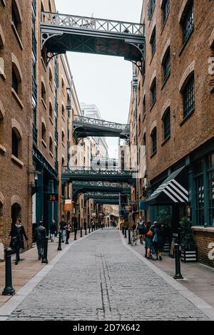 LONDON, VEREINIGTES KÖNIGREICH - 03. September 2017: Blick auf die Shad Thames Warehouse Apartments, london Butlers Stockfoto