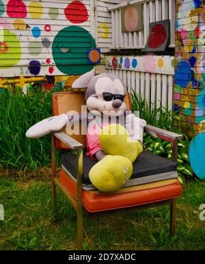 Kunstwerke aus dem Heidelberger Projekt von Künstler Tiree Guyton verwendet recycelte Häuser und Materialien Stockfoto