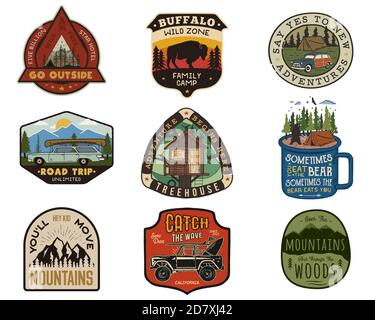 Vintage Travel logos Patches einstellen. Hand gezeichnet Camping labels Designs. Berg Expedition, Road Trip, Surfen. Outdoor wanderung Embleme. Wandern Logos Stockfoto