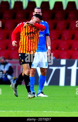 Roberto Insigne ( Benevento ) während Benevento Calcio vs SSC Napoli, Italienische Fußball Serie A Spiel, benevento, Italien, 25 Oct 2020 Credit: LM/Renato Oli Stockfoto