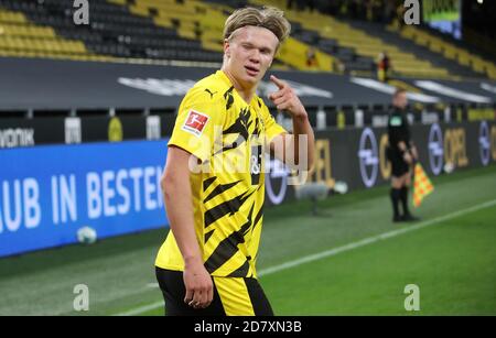 Dortmund, Deutschland. 24. Okt, 2020. firo: 24.10.2020 Fuvuball: Fußball: 1. Bundesliga-Saison 2020/21 BVB, Borussia Dortmund - FC Schalke 04 3: 0 Jubilation Erling Haaland Credit: Jvºrgen Fromme/firo/Pool zur weltweiten Nutzung/dpa/Alamy Live News Stockfoto