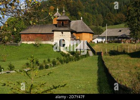 Außenansicht des Lepsa-Klosters (Mănăstirea Lepșa) in der Provinz Vrancea, Rumänien. Stockfoto