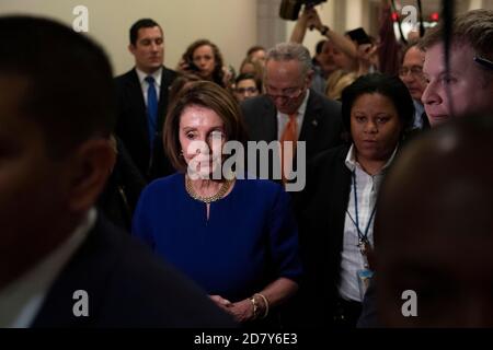 Die Vertreterin Nancy Pelosi, Demokratin aus Kalifornien und Sprecherin des Repräsentantenhauses, verlässt eine Pressekonferenz im US-Kapitol, nachdem sie von einem Treffen mit Präsident Trump im Weißen Haus am Mittwoch, dem 22. Mai 2019 in Washington zurückgekehrt ist, D. C. die Besprechung war für die Besprechung eines Infrastrukturplans vorgesehen, doch laut Berichten wurde die Besprechung abrupt beendet. Quelle: Alex Edelman/The Photo Access Stockfoto