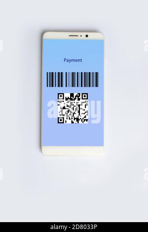 Das Nahaufnahmtelefon zahlt zweidimensionalen Code Stockfoto